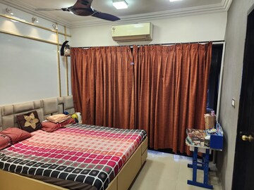 Bedroom in 3 BHK Apartment at ISM House, Kandivali East – for Rent