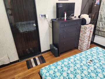 Bedroom in 3 BHK Apartment at ISM House, Kandivali East – for Rent