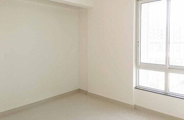 Room in 1 BHK Apartment at Puranik Rumah Bali, Ghodbunder Road – for Rent