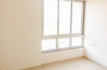Room in 1 BHK Apartment at Puranik Rumah Bali, Ghodbunder Road – for Rent