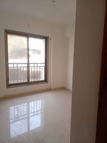 Room in 2 BHK Apartment at Gautam Villa, Naupada – for Sale
