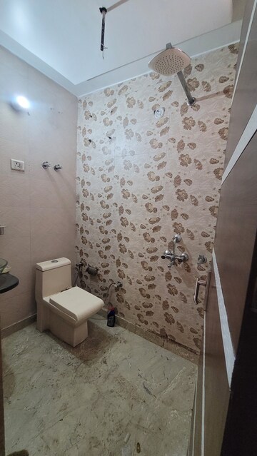 Bathroom in 3 BHK Builder Floor at Dilshad Colony – for Sale
