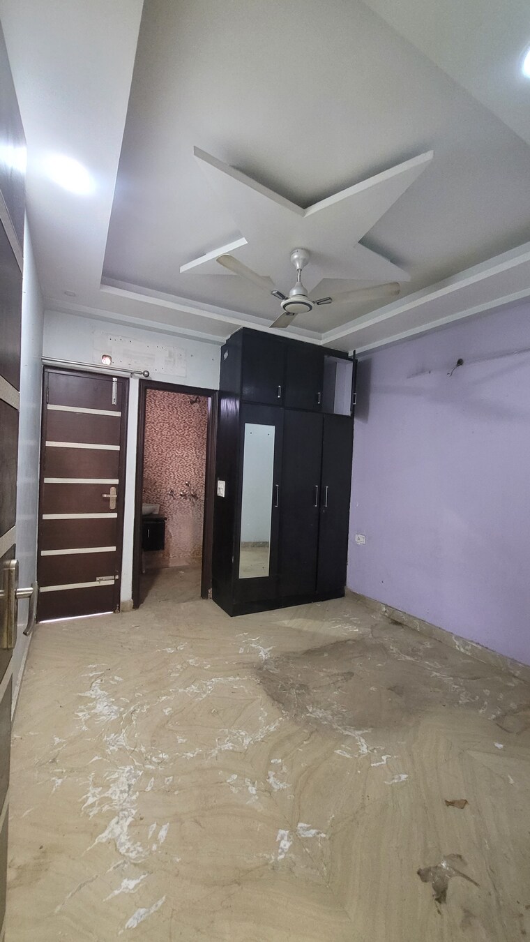 undefined, dilshad colony 3 Bedroom 1600 Sq.Ft. Builder Floor In Dilshad Colony Delhi 8297215