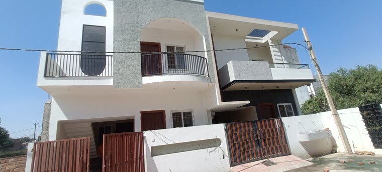 Exterior View, gomti nagar 3 Bedroom 1840 Sq.Ft. Villa In Gomti Nagar Lucknow 8297224
