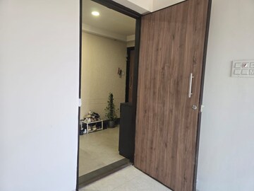 Room in 3 BHK Apartment at Amrapali Platinum, Sector 119 – for Sale