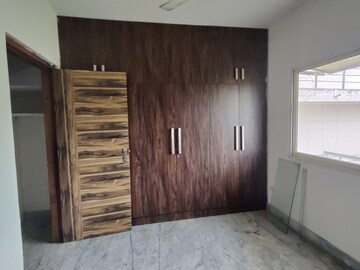 Room in 3 BHK Builder Floor at Palm Residency Chhatarpur, Chattarpur – for Rent