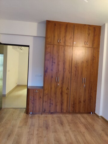 Room in 4 BHK Apartment at M3M Woodshire, Sector 107 – for Rent