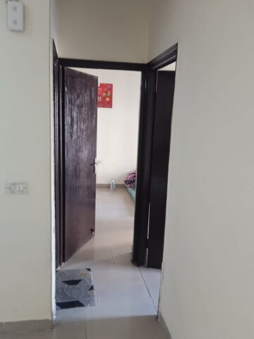 Furnished Amenities in 2 BHK Apartment at Panchsheel Greens II, Sector 16 Greater Noida – for Rent