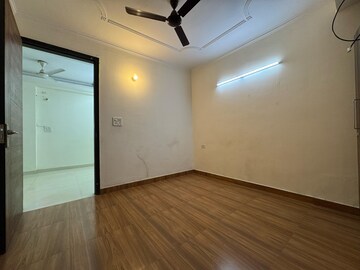 Room in 1 BHK Builder Floor at Chattarpur – for Rent