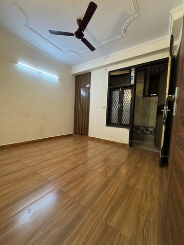 Room in 1 BHK Builder Floor at Chattarpur – for Rent