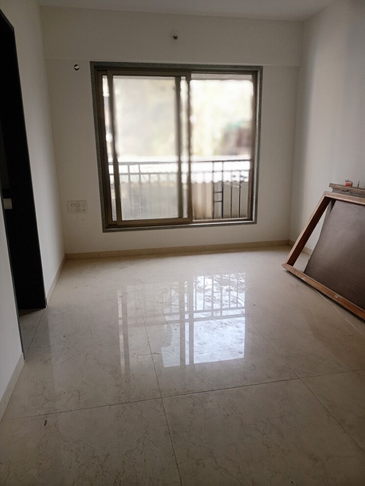 Room, green-square 2 Bedroom 750 Sq.Ft. Apartment In Kasarvadavali Thane 8297376