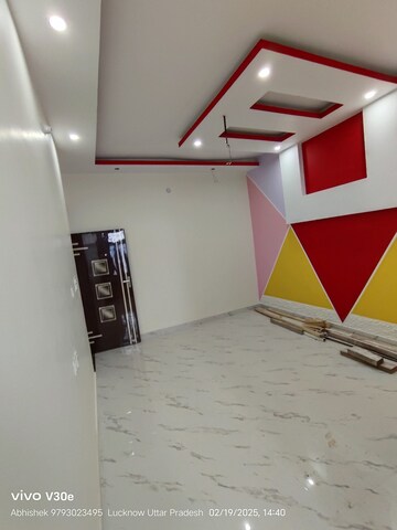 Master Bedroom in 3 BHK Independent House at Jankipuram Extension – for Sale