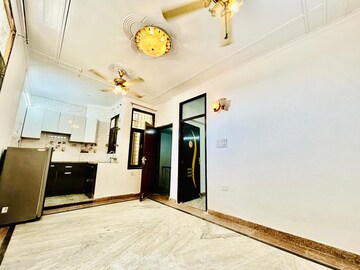 1 BHK Builder Floor For Rent in Saket