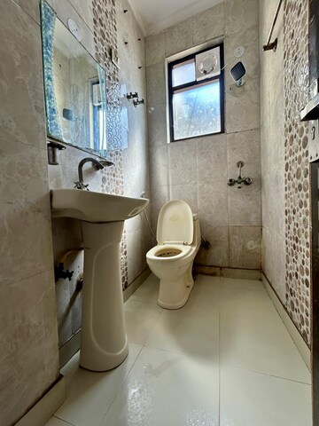 Bathroom in 1 BHK Builder Floor at Saket – for Rent