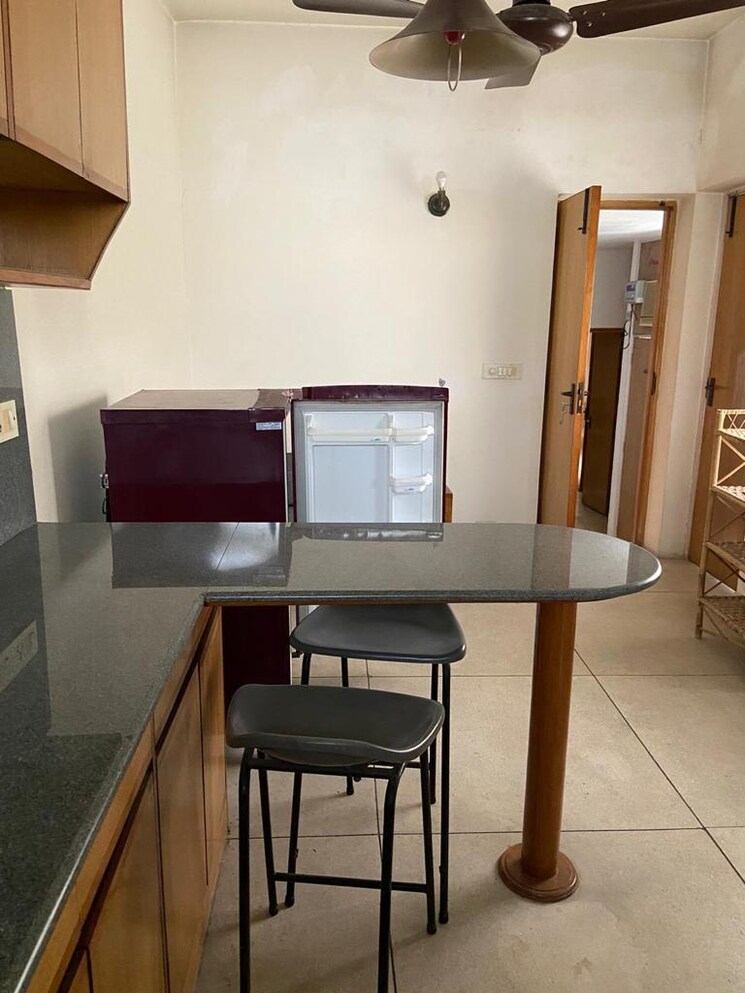 Kitchen, chanakyapuri 1 Bedroom 375 Sq.Yd. Builder Floor In Chanakyapuri Delhi 8297462