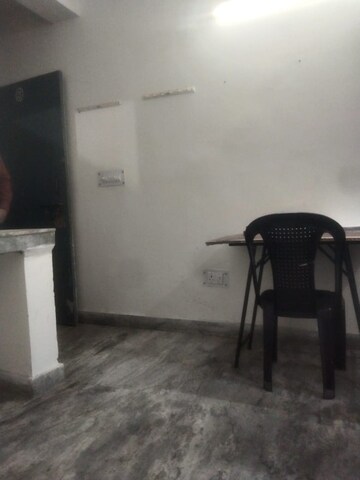 1 RK Apartment For Rent in Katwaria Sarai