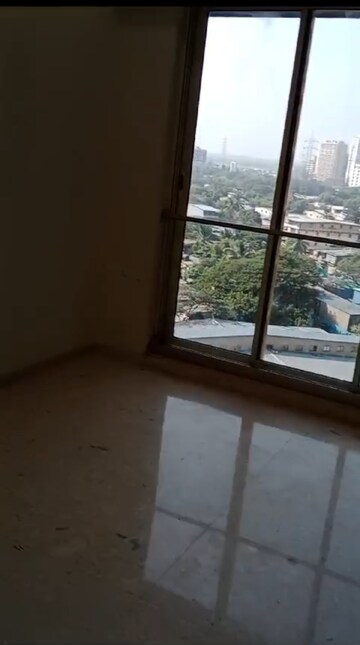 Furnished Amenities in 2.5 BHK Apartment at Ekta World Tripolis, Goregaon West – for Rent
