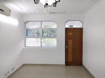 Room in 4 BHK Apartment at Sector 5, Dwarka – for Sale