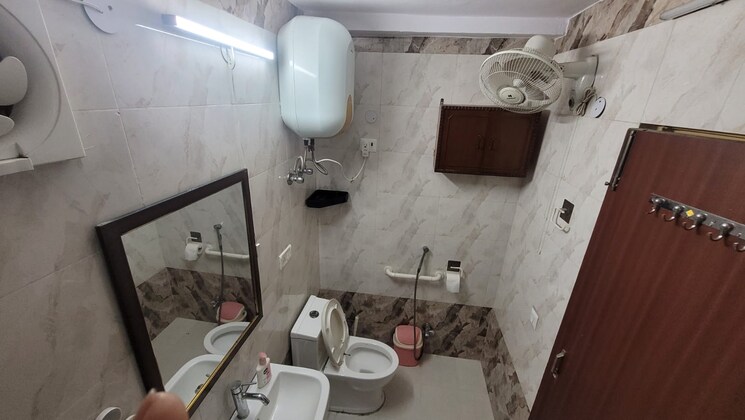 Master Bedroom, shipra-suncity 2 Bedroom 960 Sq.Ft. Apartment In Vaibhav Khand Ghaziabad 8297592