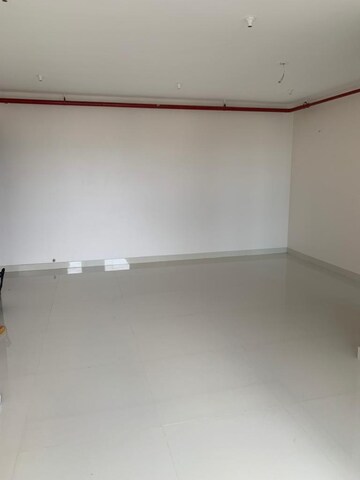 Room in 2 BHK Apartment at Sheth Avalon Phase 2, Majiwada – for Sale