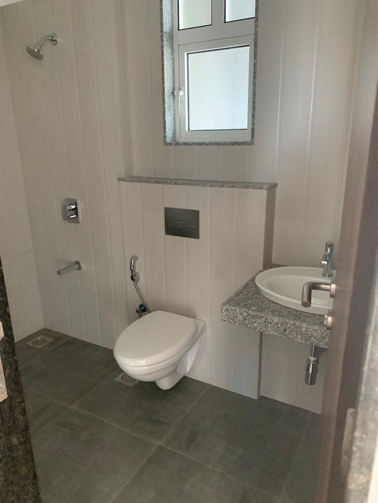 Bathroom, sheth-avalon-phase-2 2 Bedroom 850 Sq.Ft. Apartment In Majiwada Thane 8297629