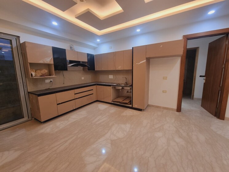 Room, sector 49 3 Bedroom 153 Sq.Yd. Builder Floor In Sector 49 Faridabad 8297594