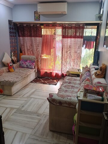Living Room in 3 BHK Apartment at Lalani Velentine Apartment VI, Goregaon East – for Sale