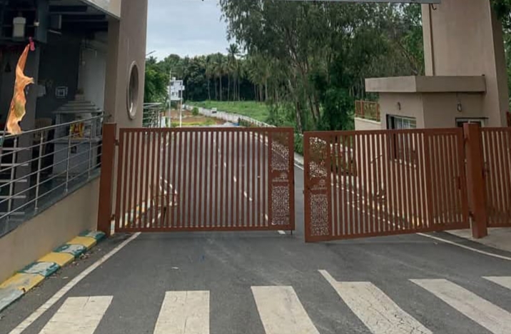 Plot For Sale in S L V Sai Gardenia 