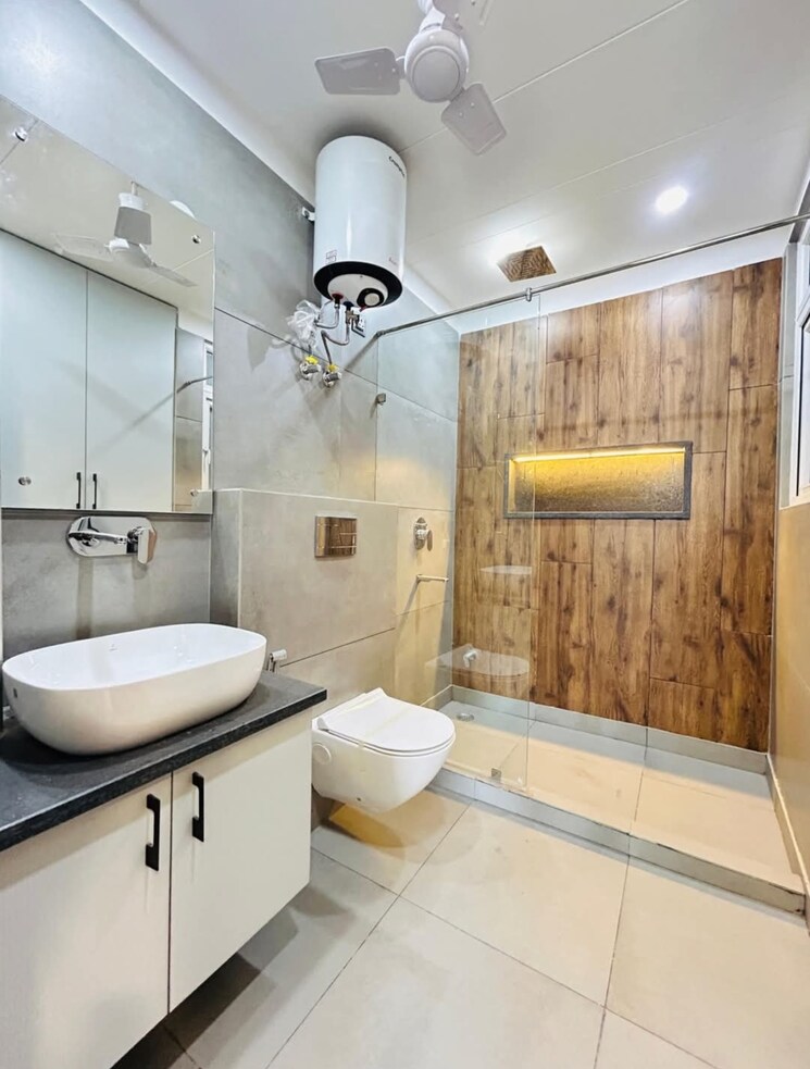 Bathroom, ardee-city 4 Bedroom 2000 Sq.Ft. Builder Floor In Sector 52 Gurgaon 8298000