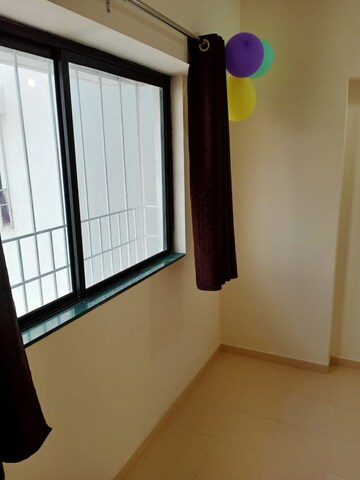 Room in 1 BHK Apartment at Kharadi – for Rent