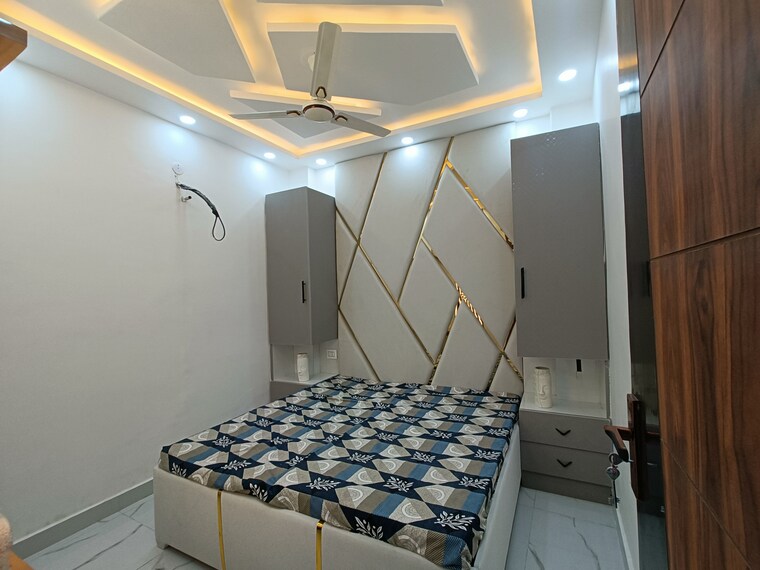 Master Bedroom, uttam nagar west 2 Bedroom 60 Sq.Yd. Builder Floor In Uttam Nagar West Delhi 8297806