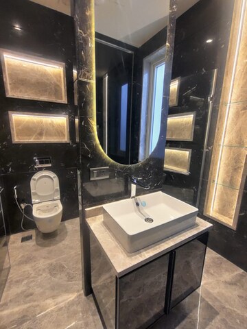 Gym in 3 BHK Builder Floor at Greater Kailash I – for Sale