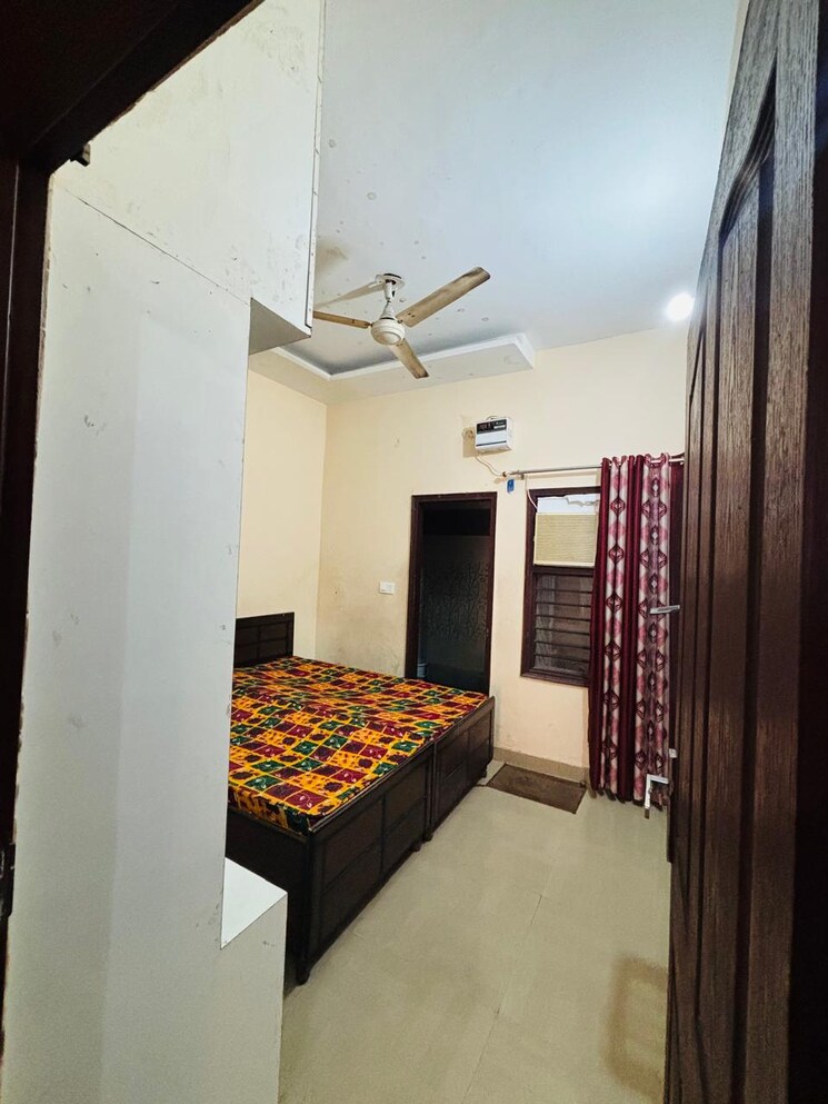 Bedroom, sector 115 2 Bedroom 1000 Sq.Ft. Builder Floor In Sector 115 Mohali 8297856