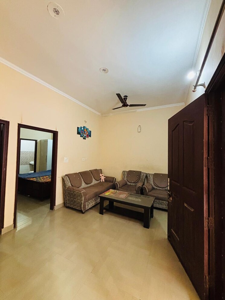 Living Room, sector 115 2 Bedroom 1000 Sq.Ft. Builder Floor In Sector 115 Mohali 8297856
