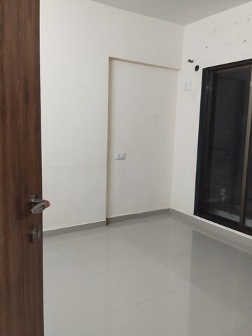 Room in 1 BHK Apartment at Asmi Vintage, Goregaon West – for Rent