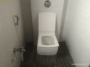 Bathroom in 1 BHK Apartment at Goregaon West – for Sale