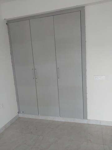 3 BHK Apartment For Rent in VVIP Mangal, Raj Nagar Extension