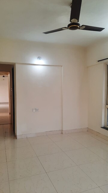Room in 3 BHK Apartment at Wanowrie – for Sale
