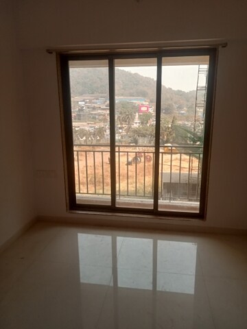 Room in 1 BHK Apartment at Tiara Hills, Mira Road – for Sale
