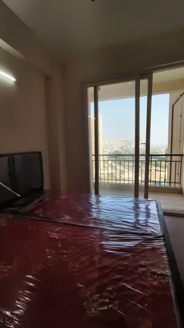 Bedroom in 2 BHK Apartment at Supertech Cape Town, Sector 74 – for Rent