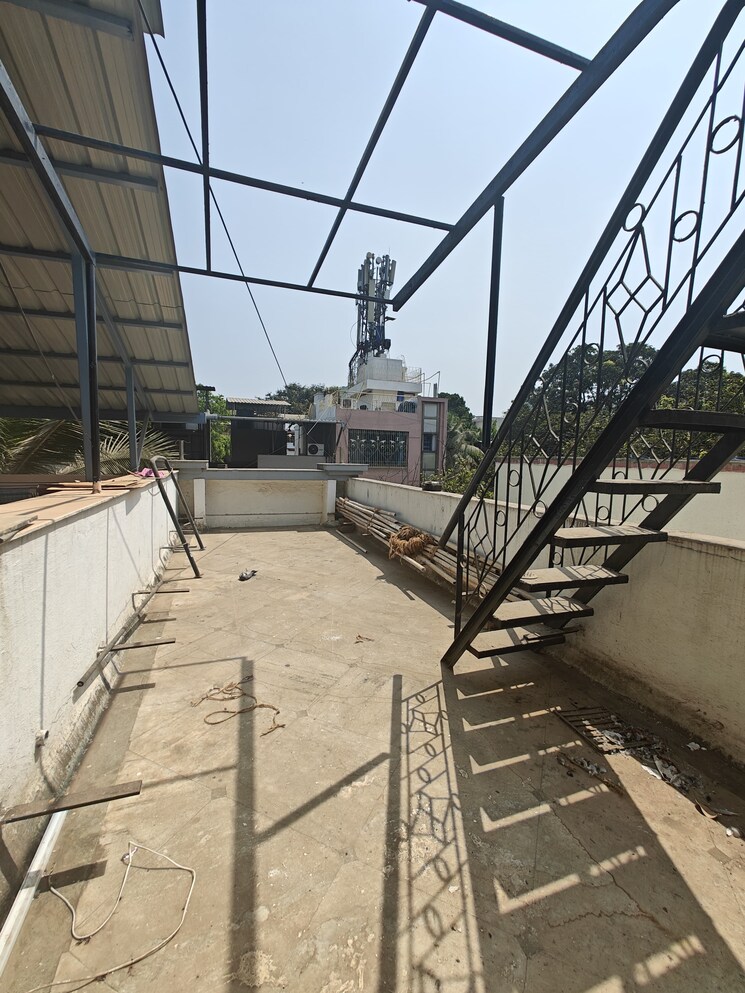 Terrace, ghatkopar east 4 Bedroom 1500 Sq.Ft. Villa In Ghatkopar East Mumbai 8298201