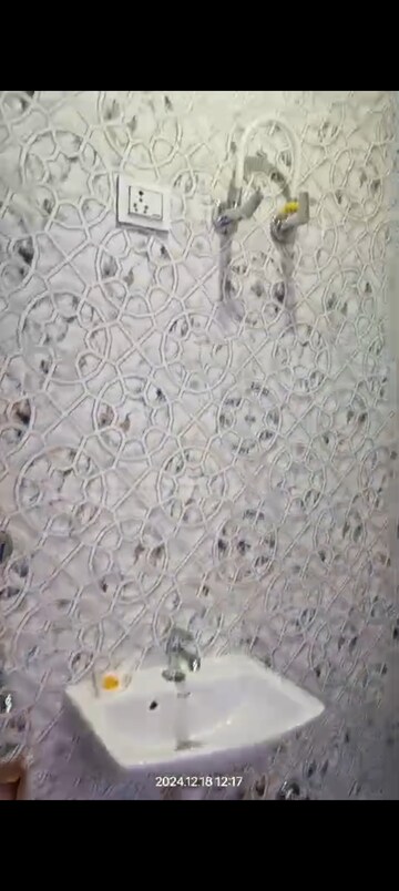 Bathroom in 4 BHK Builder Floor at Sant Nagar – for Rent