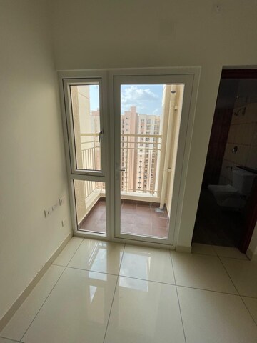 Building Lobby in 1 BHK Apartment at Prestige Finsbury Park Hyde, Bagaluru  – for Sale