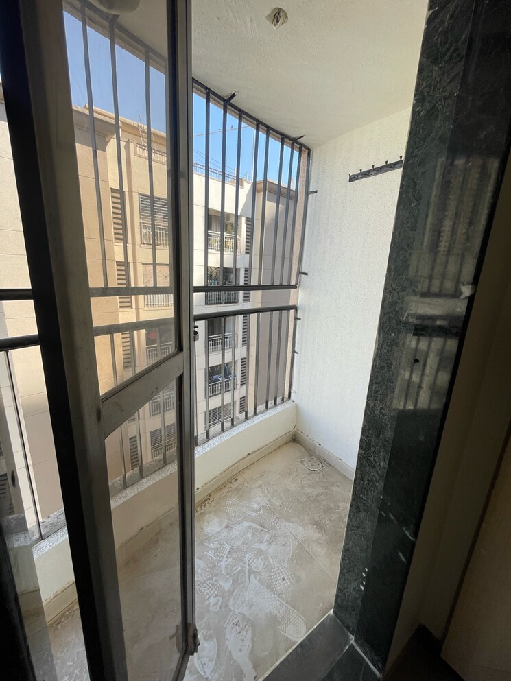 Balcony, sadguru-complex-i 2 Bedroom 980 Sq.Ft. Apartment In Umershetpada Mumbai 8298258