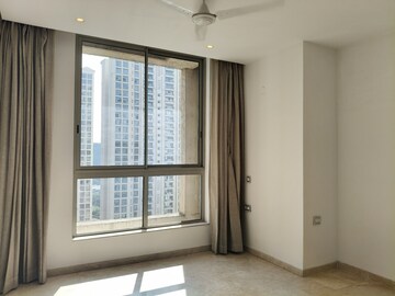 Room in 2 BHK Apartment at One Hiranandani Park, Ghodbunder Road – for Rent