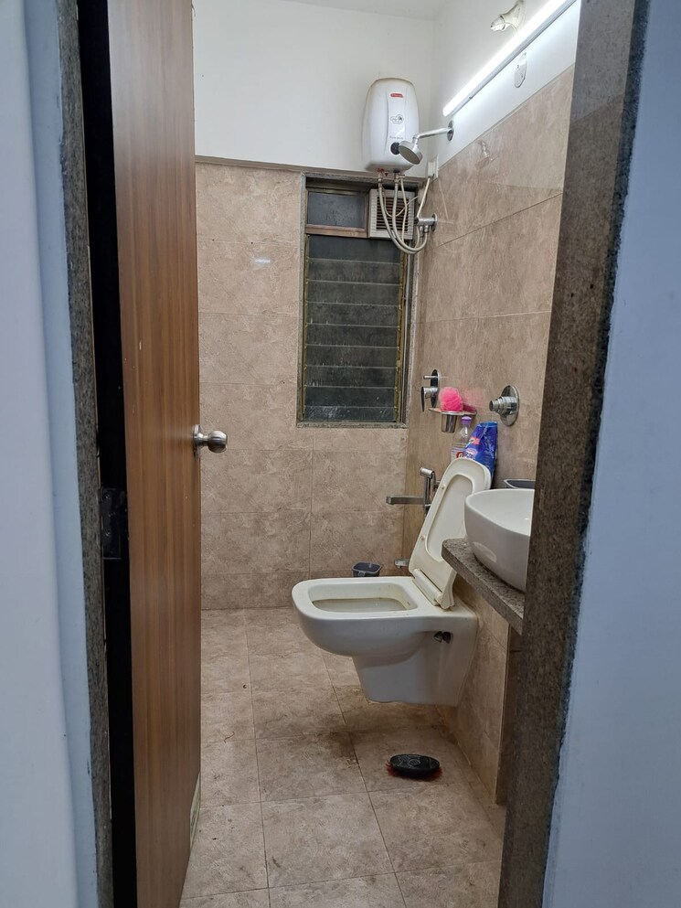 Bathroom, parinee-essence 1 Bedroom 444 Sq.Ft. Builder Floor In Kandivali West Mumbai 8298285