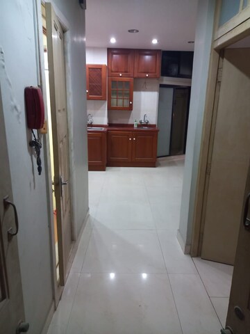 Building Lobby in 2 BHK Apartment at Vishnu Mahal, Churchgate – for Sale