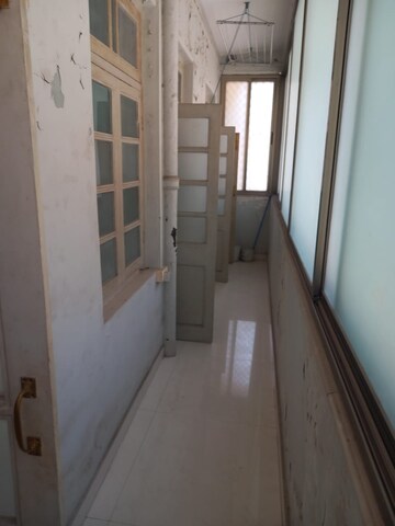 Balcony in 2 BHK Apartment at Vishnu Mahal, Churchgate – for Sale
