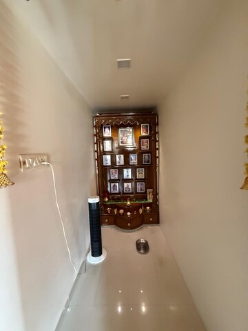 Room in 2 BHK Apartment at Seawoods – for Sale