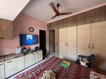 Bedroom in 2 BHK Apartment at Seawoods – for Sale